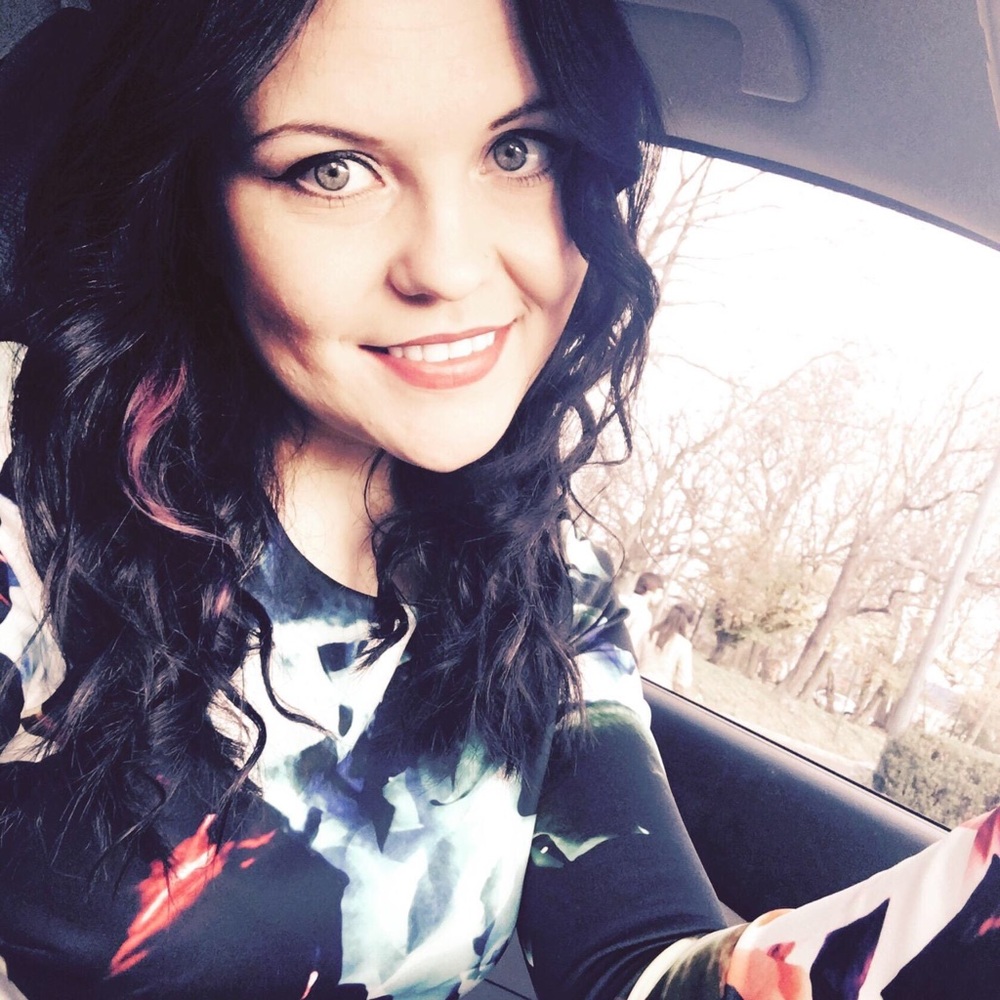 Meet your Posher, Julia